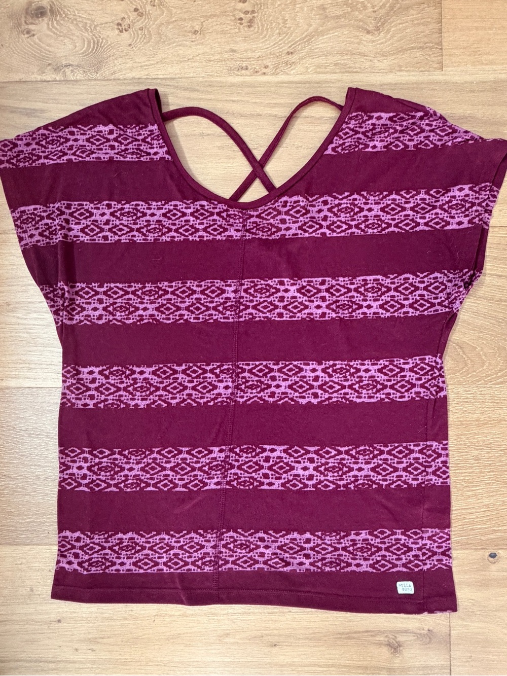 Billabong Crossback Tee Burgundy Pink Surf Beach Aztec Batik Stripe Women's M